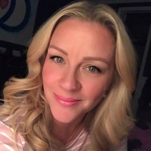 Meet your Posher, Claudia